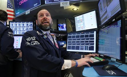 Duża kasa płynie do największego na świecie ETF. Co to oznacza?