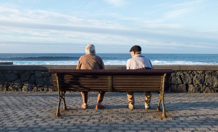 Naukowcy przebadali grupę 100-latków, by poznać sekret ich długowieczności