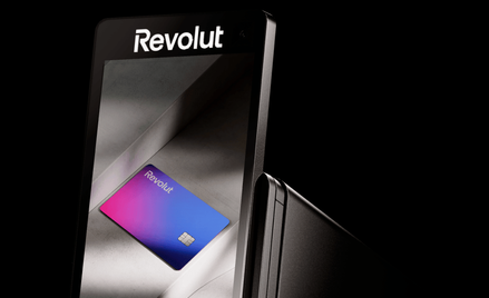 Revolut otwiera bankomaty w Hiszpanii. „Dla klientów wypłata gotówki bez opłat”