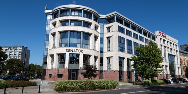 Biurowce. Senator i PZO w Warszawie zmieniają właścicieli