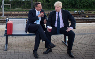 Do pozostania w Unii przekonuje Brytyjczyków premier David Cameron (na zdjęciu z lewej), do wyjścia 