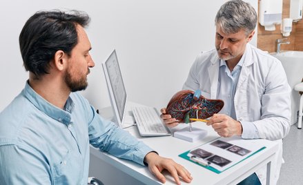 W niektórych przypadkach konieczny jest przeszczep wątroby. Wyniki transplantacji w PBC są jednak ba