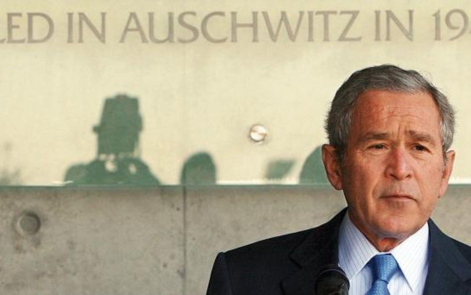 Bush: Trzeba było zaatakować Auschwitz