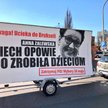 Wystartowała kampania "akcja ewakuacja". Politycy PiS na billboardach