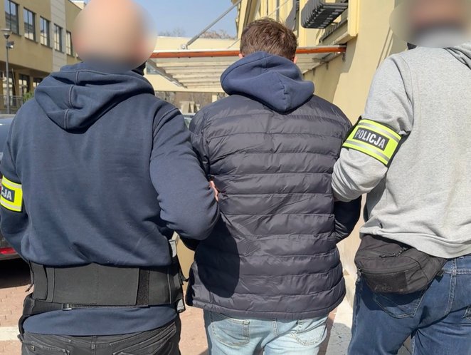 W skład szajki wchodziło trzech diagnostów samochodowych oraz czterech pośredników