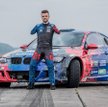 Polak z rekordem Guinnessa w najszybszym drifcie. Prowadził auto stopą