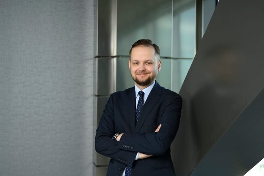 Jakub Szczepaniak manager w grupie ds. raportowania ESG, EY Polska