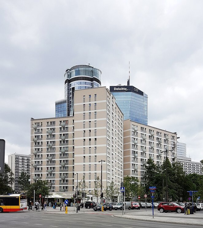 Igrek lub Wiatrak będzie najbliższym sąsiadem ołówka przy Twardej, to jego sąsiedztwo wymusiło na pr