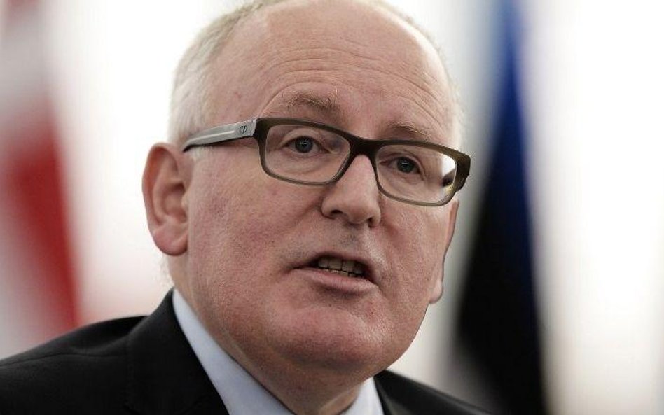 Timmermans: Projekty prezydenta Dudy też wątpliwe