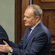 Premier Donald Tusk (P) i minister finansów i gospodarki Andrzej Domański (L) na sali obrad Sejmu
