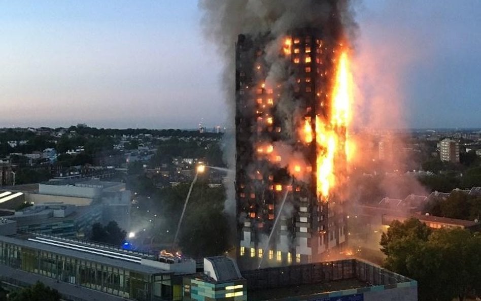 Wymyślił rodzinę, która zginęła w pożarze Grenfell Tower