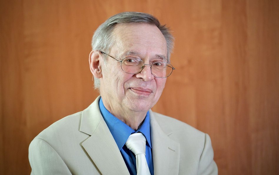 Prof. Gut: Samo poluzowanie obostrzeń nigdy nie jest błędem. Błędem jest reakcja ludzi na te poluzow