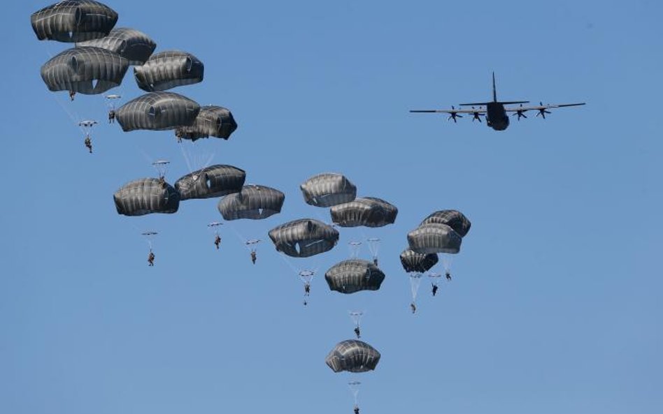 Ćwiczenia „Anakonda-16”, na zdjęciu desant wojsk amerykańskich w Toruniu