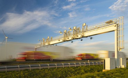 e-TOLL: na autostradach rząd namierzy kierowcę