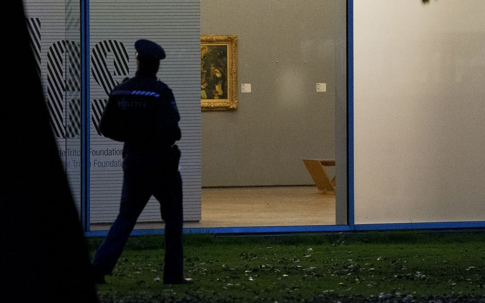 Rumunia: Niepodziewane odkrycie pod drzewem - skradziony Picasso