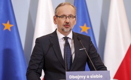 Adam Niedzielski: Maseczki zostaną z nami na dłużej