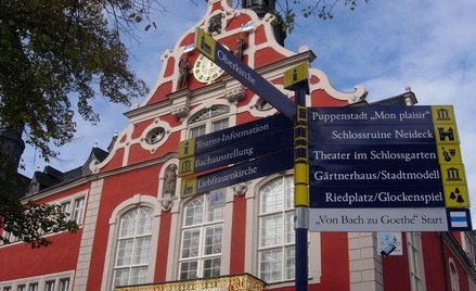 Ratusz w Arnstadt, tu pracuje burmistrz Hans-Christian Köllmer, który do rewolucji dołączył wtedy, g