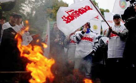 Związkowcy będą mogli zgłaszać swe postulaty w Radzie Dialogu, a nie na protestach ulicznych