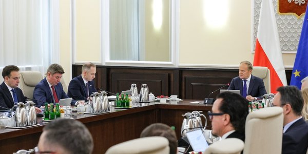 1 kwietnia wchodzą ważne zmiany: emerytury, leki, ZUS, KSeF, opłaty