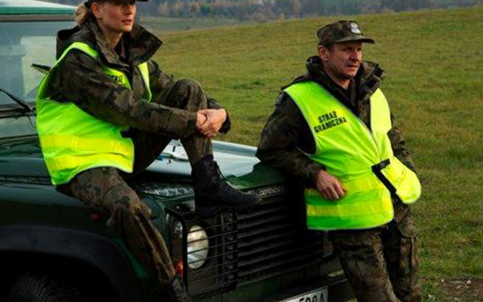 Magdalena Popławska i Bartłomiej Topa jako bieszczadzcy strażnicy