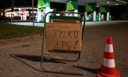 Na niektórych stacjach benzynowych w ostatnim dniu obowiązywania programu CPN zaczęło brakować paliw