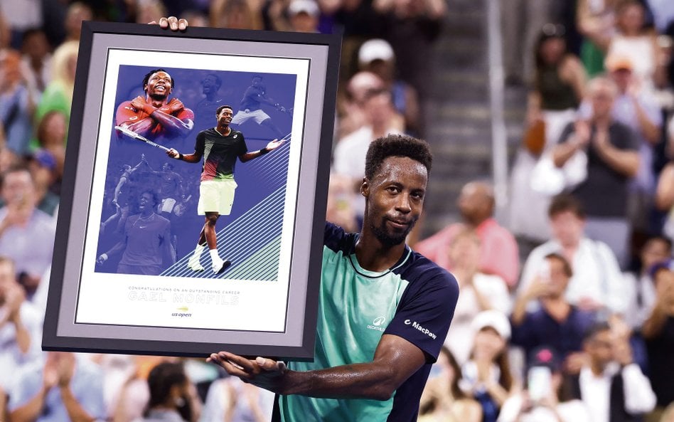 Gaël Monfils ostatni mecz rozegrał na początku września, podczas US Open. Odebrał wtedy pamiątkowy p
