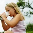 Unia dotuje spożycie mleka i owoców