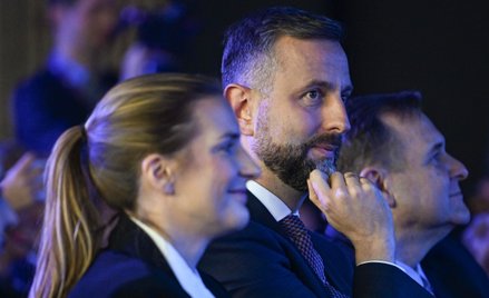 Milczenie jest dla Władysława Kosiniaka-Kamysza najlepszą strategią: nie zamyka żadnej drogi