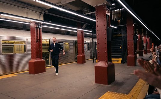 Matthieu Blazy po pokazie w Nowym Jorku.