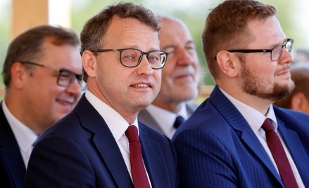 Marcin Romanowski (pierwszy z lewej)