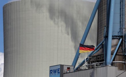 RWE musi oszczędzać i zwalnia
