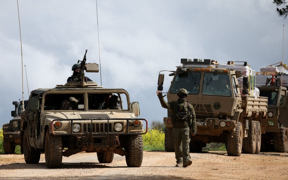 Izraelscy żołnierze na granicy z Libanem