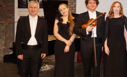 Zespół VIVA LA CLASSICA! Od lewej: Piotr Lato, Joanna Sochacka, Mateusz Kasprzak-Łabudziński, Julitt