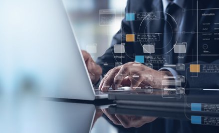 W przeciwieństwie do ChatGPT, który posługiwał się danymi historycznymi, Bing AI odpowiada na bieżąc