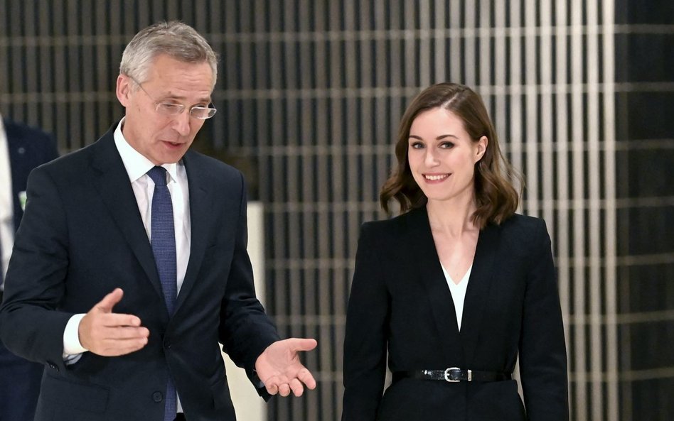 Sekretarz generalny NATO Jens Stoltenberg i premier Finlandii Sanna Marin w Helsinkach