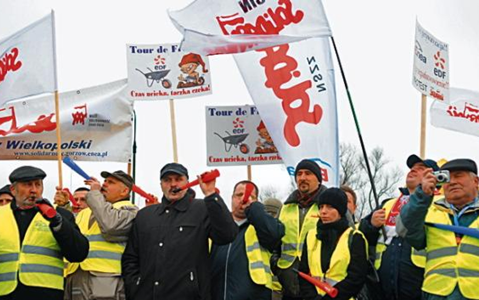 Protest związkowców przeciwko koncernowi z Francji