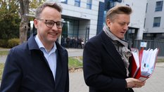 Marcin Romanowski oraz jego adwokat, mec. Bartosz Lewandowski