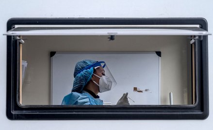 Koronawirus w Polsce - nowe dane. Zakażeń o blisko 30 proc. więcej niż przed tygodniem