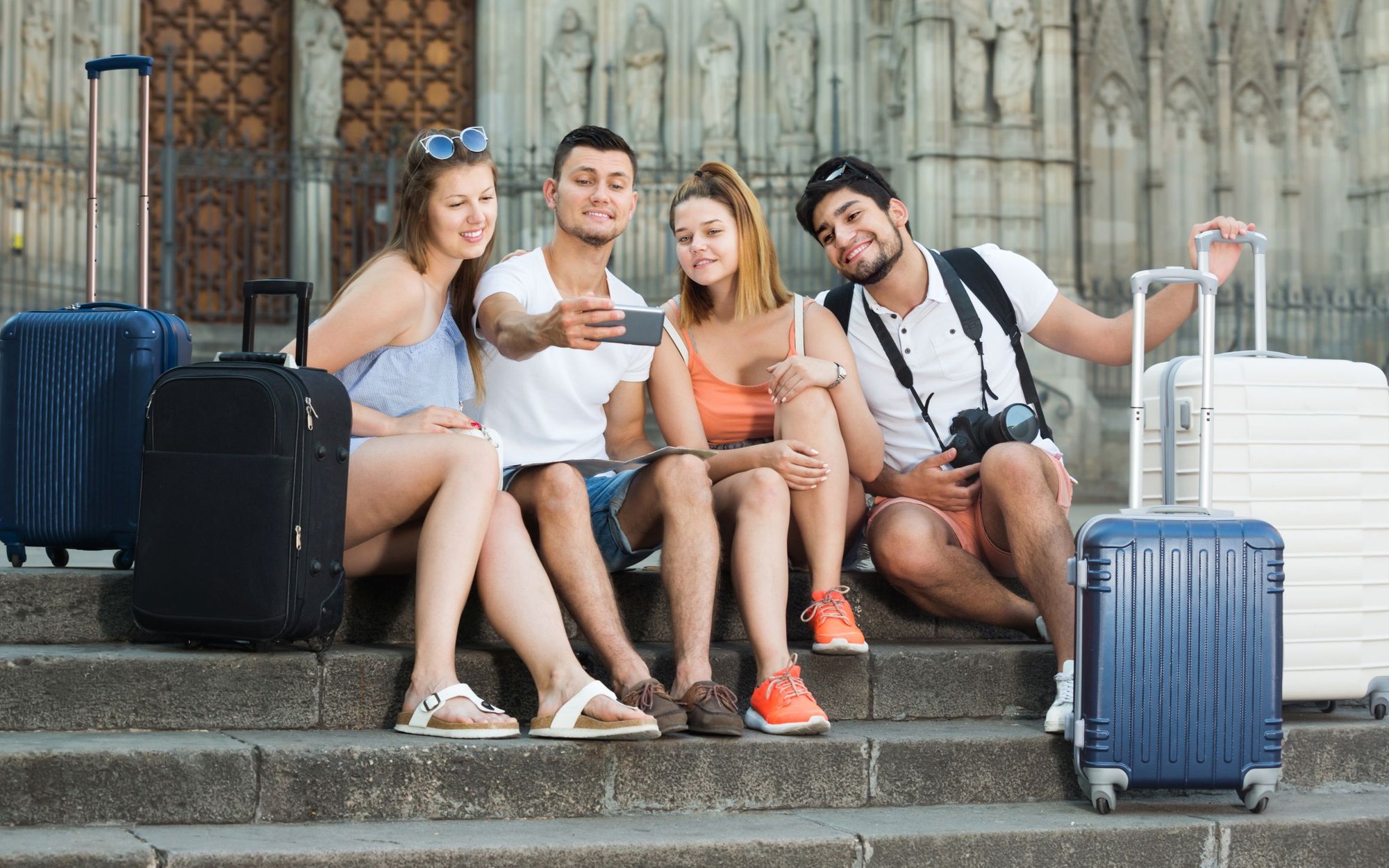 Podróże priorytetem młodych Europejczyków. Najchętniej do Włoch, Hiszpanii i Grecji