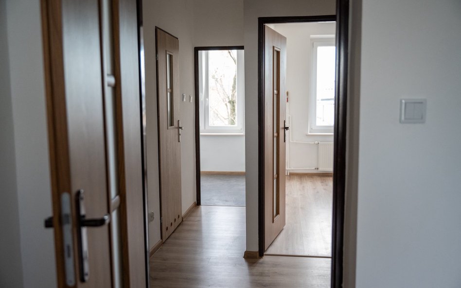 W tym roku Warszawa przekazała 70 lokali służbom mundurowym