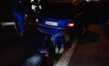 Gdy 32-latek chciał potrącić policjanta, padły strzały, które miały zatrzymać samochód. Po przestrze