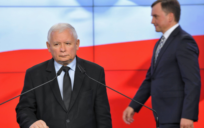 Prezes Prawa i Sprawiedliwości Jarosław Kaczyński i prezes Solidarnej Polski Zbigniew Ziobro
