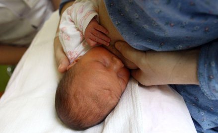 200 funtów - finansowa zachęta do karmienia piersią