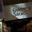 Goldman Sachs: zysk niższy o połowę