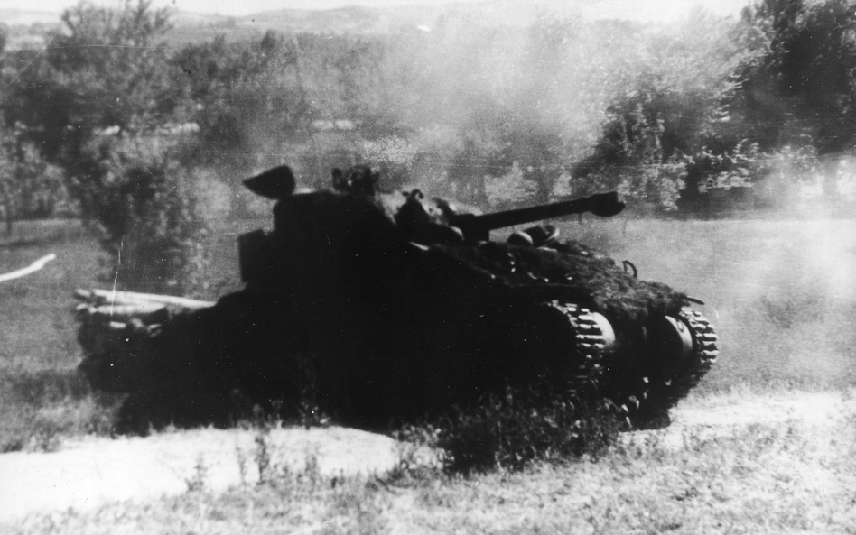 Czołg M4 Sherman z 1 Pułku Ułanów Krechowickich.