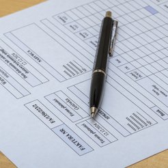 Czy papierowe faktury, które nie trafiają do KSeF, można rozliczać w biznesie?