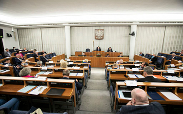 Senat przyjął ustawę w sprawie wyborów prezydenckich. 36 poprawek