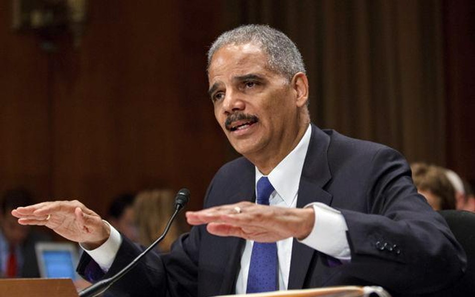 Czy Eric Holder oszukał Kongres?