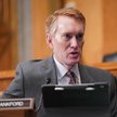 James Lankford, senator ze stanu Oklahoma od roku 2015, członek Partii Republikańskiej.