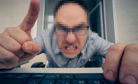 Koniec z upokarzaniem dla zasięgów w sieci? Nowe przepisy mają ukrócić patostreaming